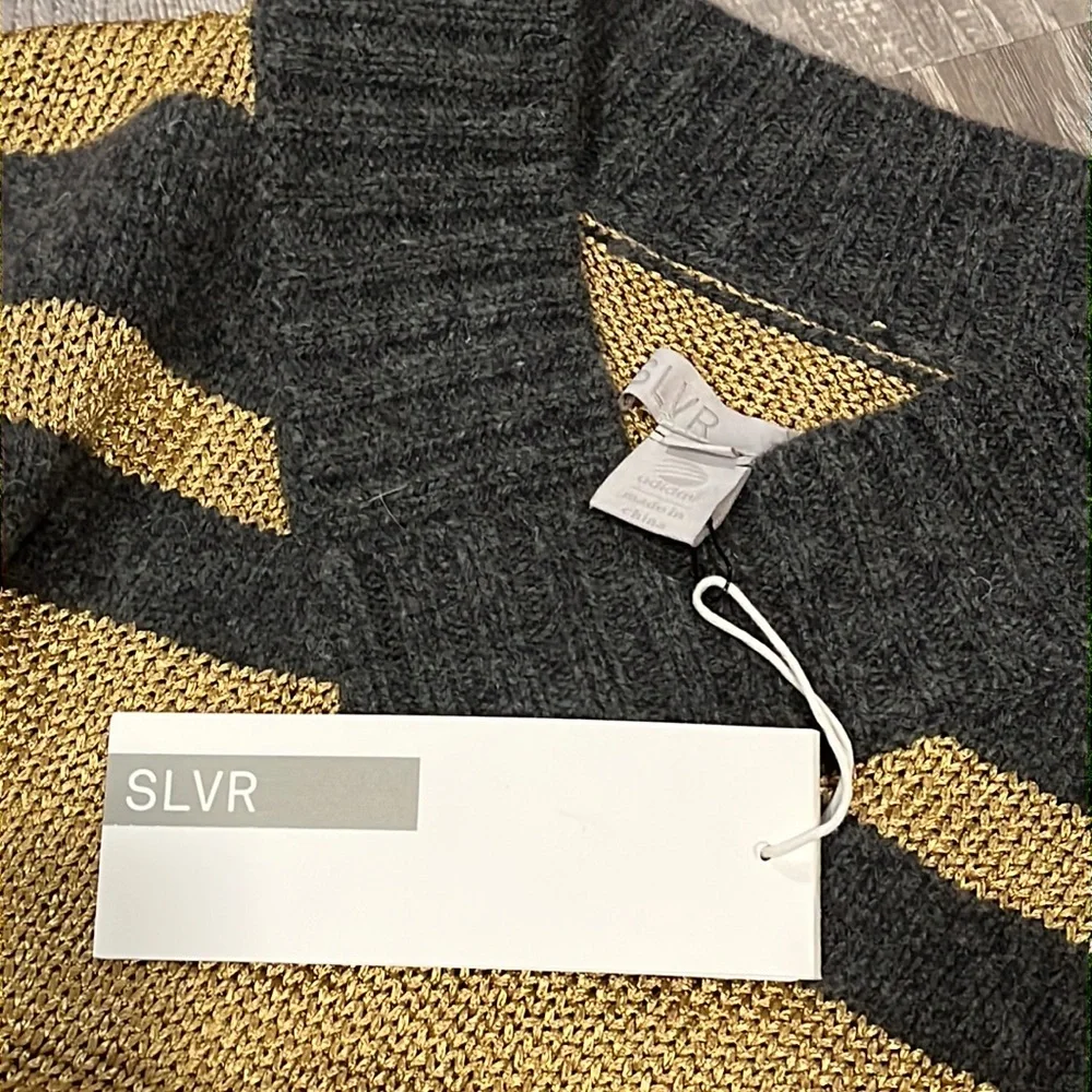 NWT $200 Adidas SLVR Tech V Neck Stripe Sweater Gray & Gold